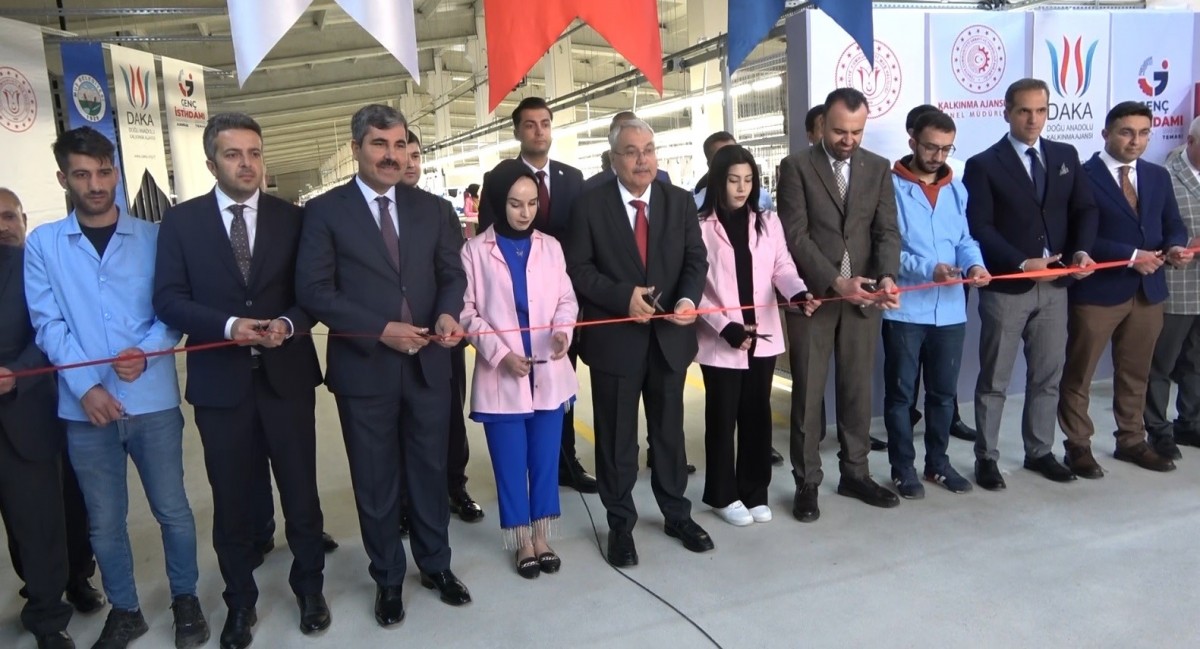 Tekstil Fabrikası Törenle Açıldı